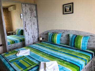 Фото номера Double or Twin Room with External Private Bathroom and Sea View Гостевой дом Dream House г. Ахтопол 2