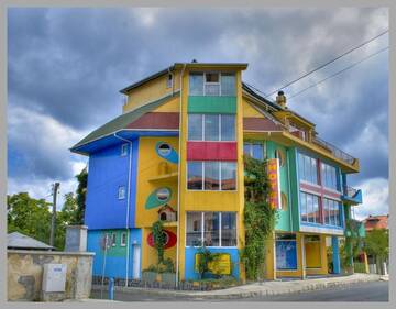 Фото Отель The Colourful Mansion Hotel г. Ахтопол 1